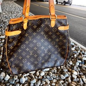 Sold ‼️ Louis Vuitton Batignolles Vertical